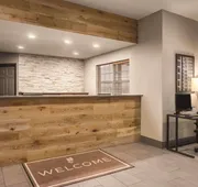 Country Inn & Suites by Radisson, Dakota Dunes, SD hotel detail image 3