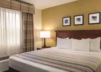 Country Inn & Suites by Radisson, Dakota Dunes, SD hotel thumbnail 8