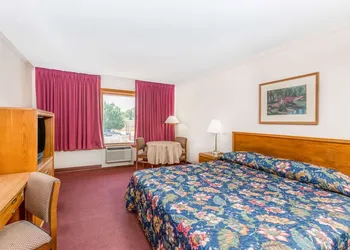 Knights Inn South Sioux City hotel thumbnail 5