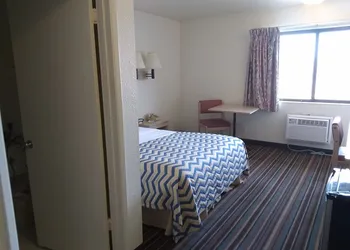 Sioux City Inn hotel thumbnail 7