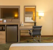 Travelodge by Wyndham Muskegon hotel detail image 3