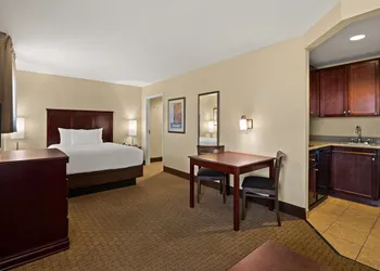 MainStay Suites Houma hotel thumbnail 7