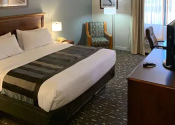Wingate by Wyndham Brighton hotel thumbnail 4