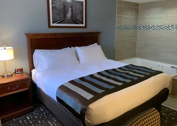Wingate by Wyndham Brighton hotel thumbnail 5