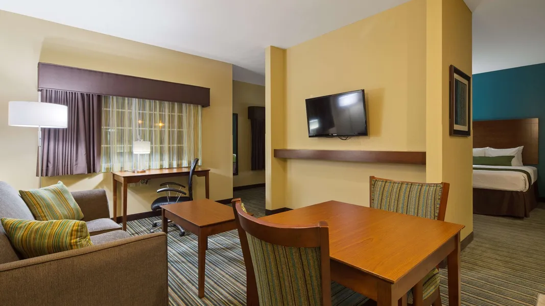 Best Western Plus Patterson Park Inn hotel detail image 6