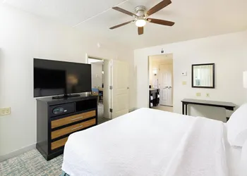 Homewood Suites Atlanta Airport North hotel thumbnail 3