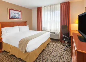 Baymont by Wyndham Chelsea hotel thumbnail 4