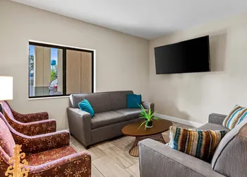 Quality Inn Sawyer hotel thumbnail 2