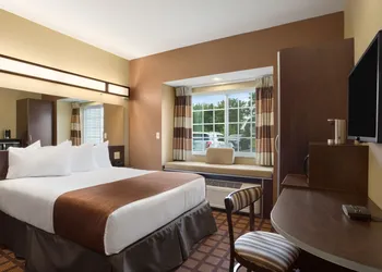 Microtel Inn & Suites by Wyndham Carrollton hotel thumbnail 5