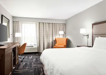 Hampton Inn Paris hotel thumbnail 5