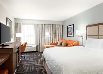 Hampton Inn Paris hotel thumbnail 6