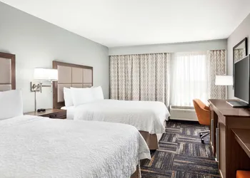 Hampton Inn Paris hotel thumbnail 8