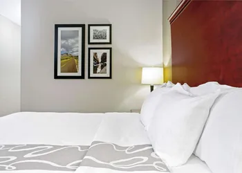 La Quinta Inn & Suites by Wyndham Fairfield TX hotel thumbnail 7