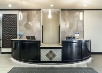 Best Western Plus Texoma Hotel & Suites hotel thumbnail 3