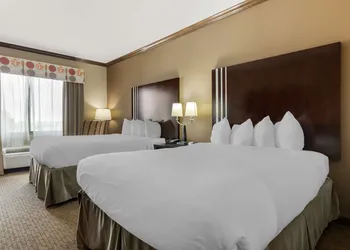 Best Western Plus Texoma Hotel & Suites hotel thumbnail 4