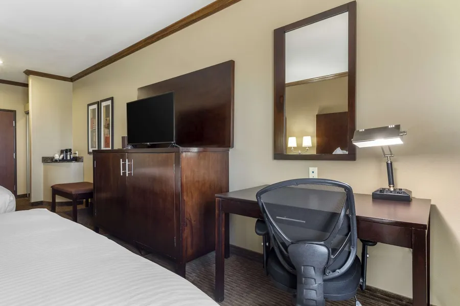 Best Western Plus Texoma Hotel & Suites hotel detail image 6