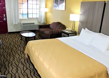 Quality Inn Fort Stockton hotel thumbnail 6
