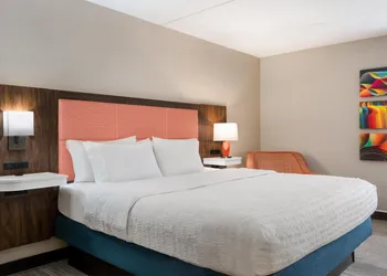 Hampton Inn Eden hotel thumbnail 7