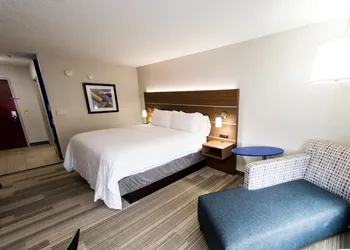 Holiday Inn Express Hotel and Suites Statesville by IHG hotel thumbnail 6