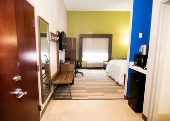Holiday Inn Express Hotel and Suites Statesville by IHG hotel thumbnail 7
