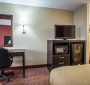 Quality Inn & Suites Monroe hotel detail image 7