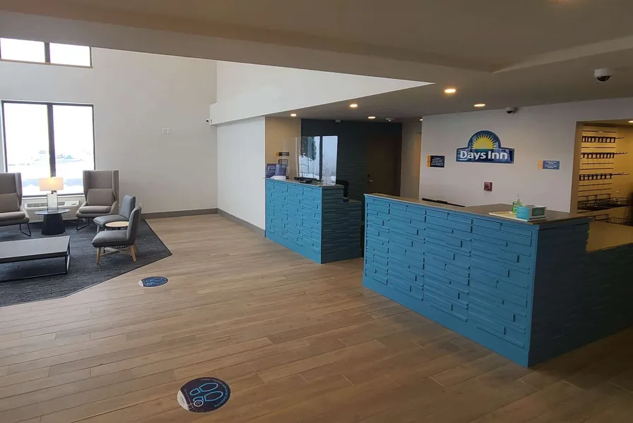 Days Inn by Wyndham Johnson Creek hotel detail image 2