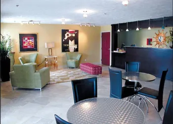 Days Inn by Wyndham Lafayette Scott hotel thumbnail 2
