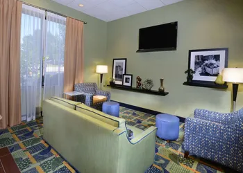 Hampton Inn Roxboro hotel thumbnail 2