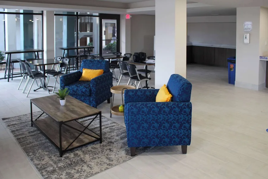 Clarion Pointe Statesville hotel detail image 2