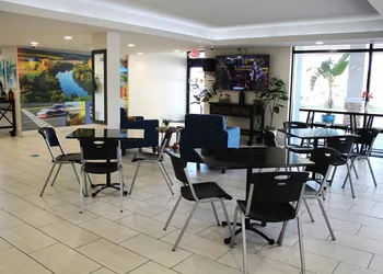 Clarion Pointe Statesville hotel thumbnail 4