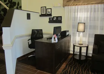 Clarion Pointe Albemarle hotel thumbnail 3