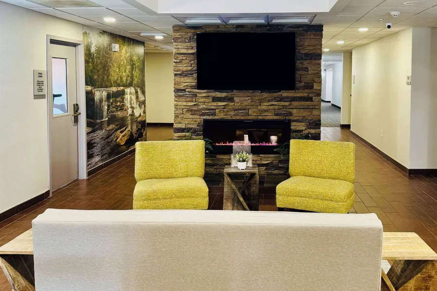 Clarion Pointe Albemarle hotel detail image 6