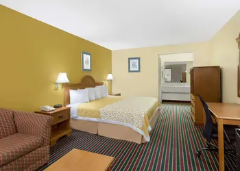 Days Inn by Wyndham Biscoe hotel thumbnail 3