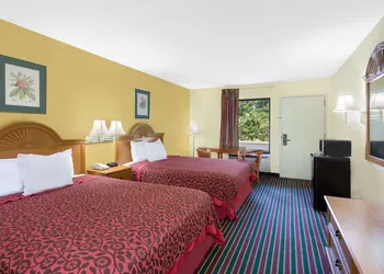 Days Inn by Wyndham Biscoe hotel thumbnail 4