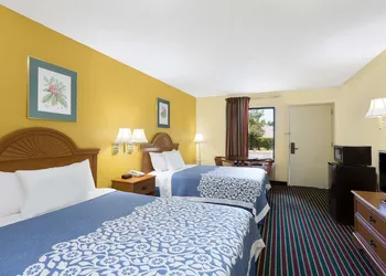 Days Inn by Wyndham Biscoe hotel thumbnail 5