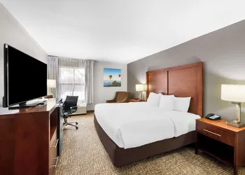 Clarion Pointe Apex – Holly Springs hotel thumbnail 6