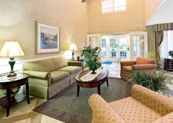 Baymont by Wyndham Sanford hotel thumbnail 2