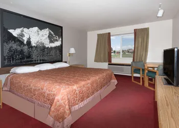 Super 8 by Wyndham Fruita hotel thumbnail 4
