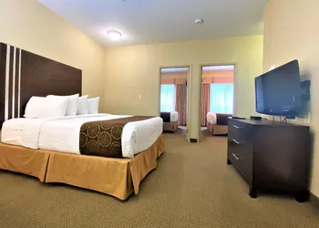 Ramada Limited Golden hotel thumbnail 8