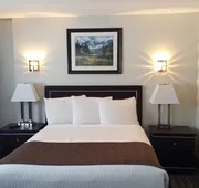 Travelodge by Wyndham Golden Sportsman Lodge hotel detail image 3