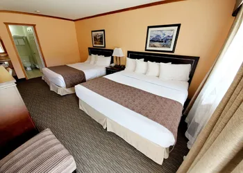Travelodge by Wyndham Golden Sportsman Lodge hotel thumbnail 6