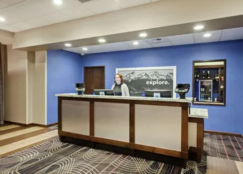 Hampton Inn Seattle/Everett hotel thumbnail 2