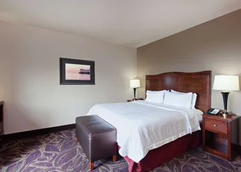 Hampton Inn Seattle/Everett hotel thumbnail 4