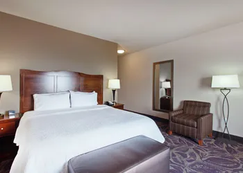 Hampton Inn Seattle/Everett hotel thumbnail 6