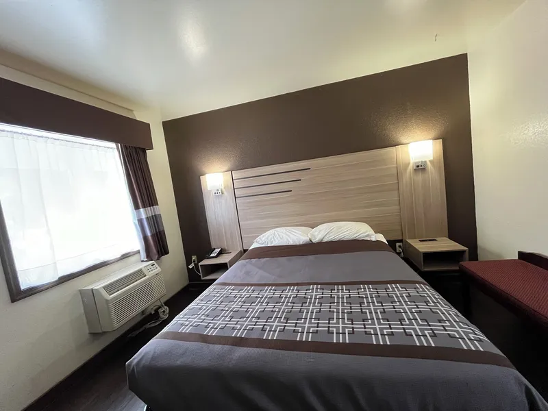Budget Inn hotel detail image 6