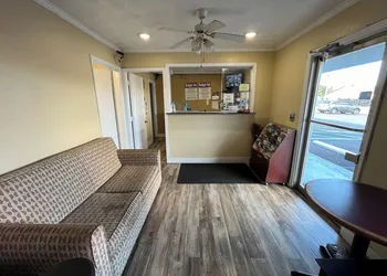 Budget Inn hotel thumbnail 2