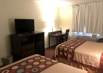 Super 8 by Wyndham Plover Stevens Point Area hotel thumbnail 5