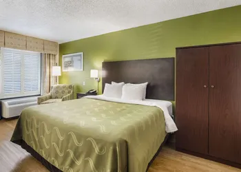 Quality Inn at Albany Mall hotel thumbnail 3