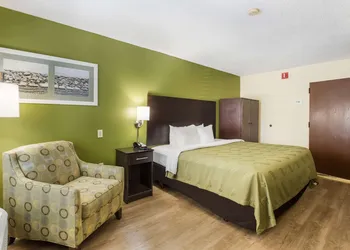 Quality Inn at Albany Mall hotel thumbnail 4