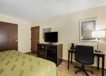 Quality Inn at Albany Mall hotel thumbnail 5